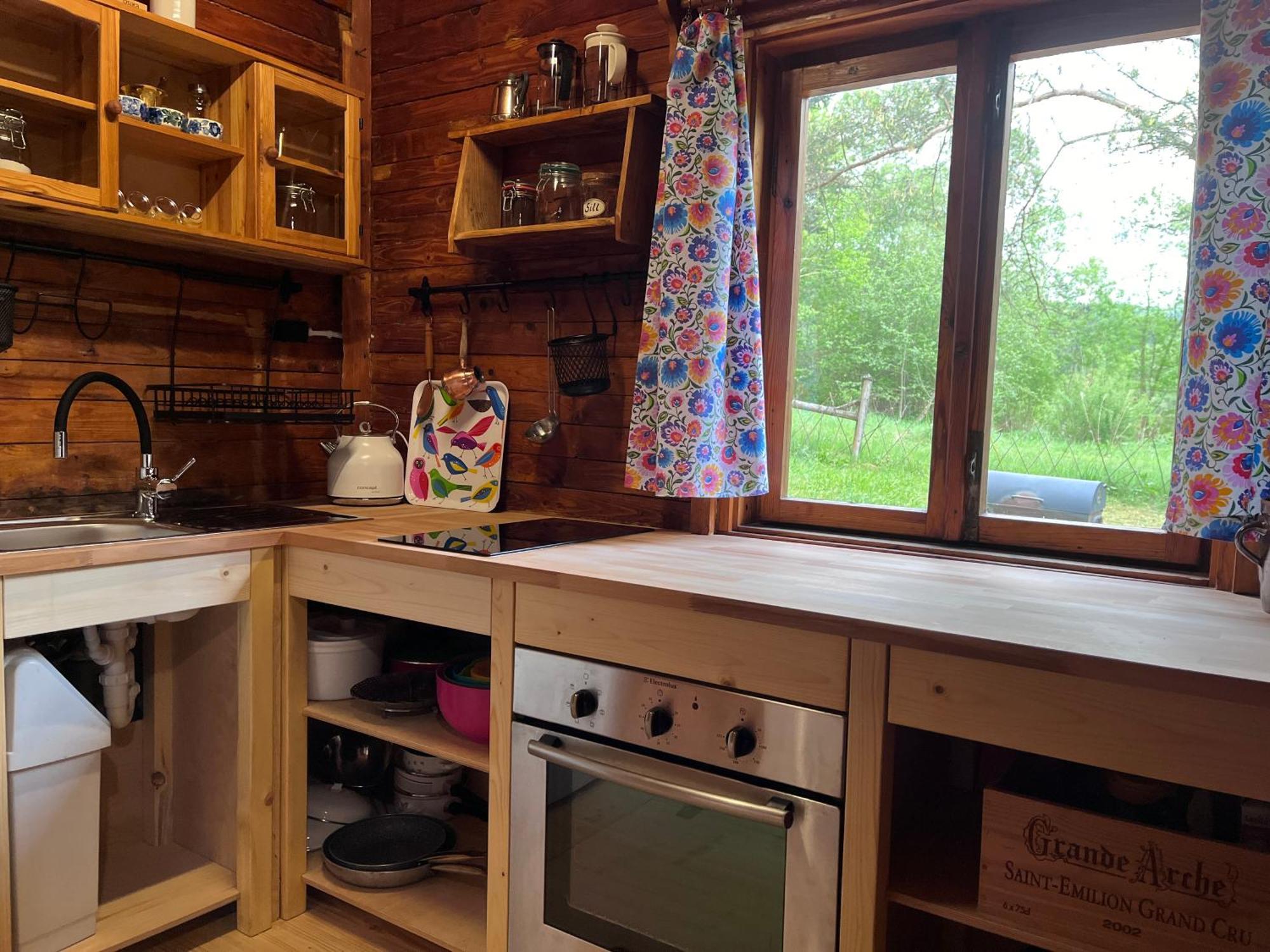 Drewniany Domek Bb Nad Rzeka Powrożnik Exterior foto